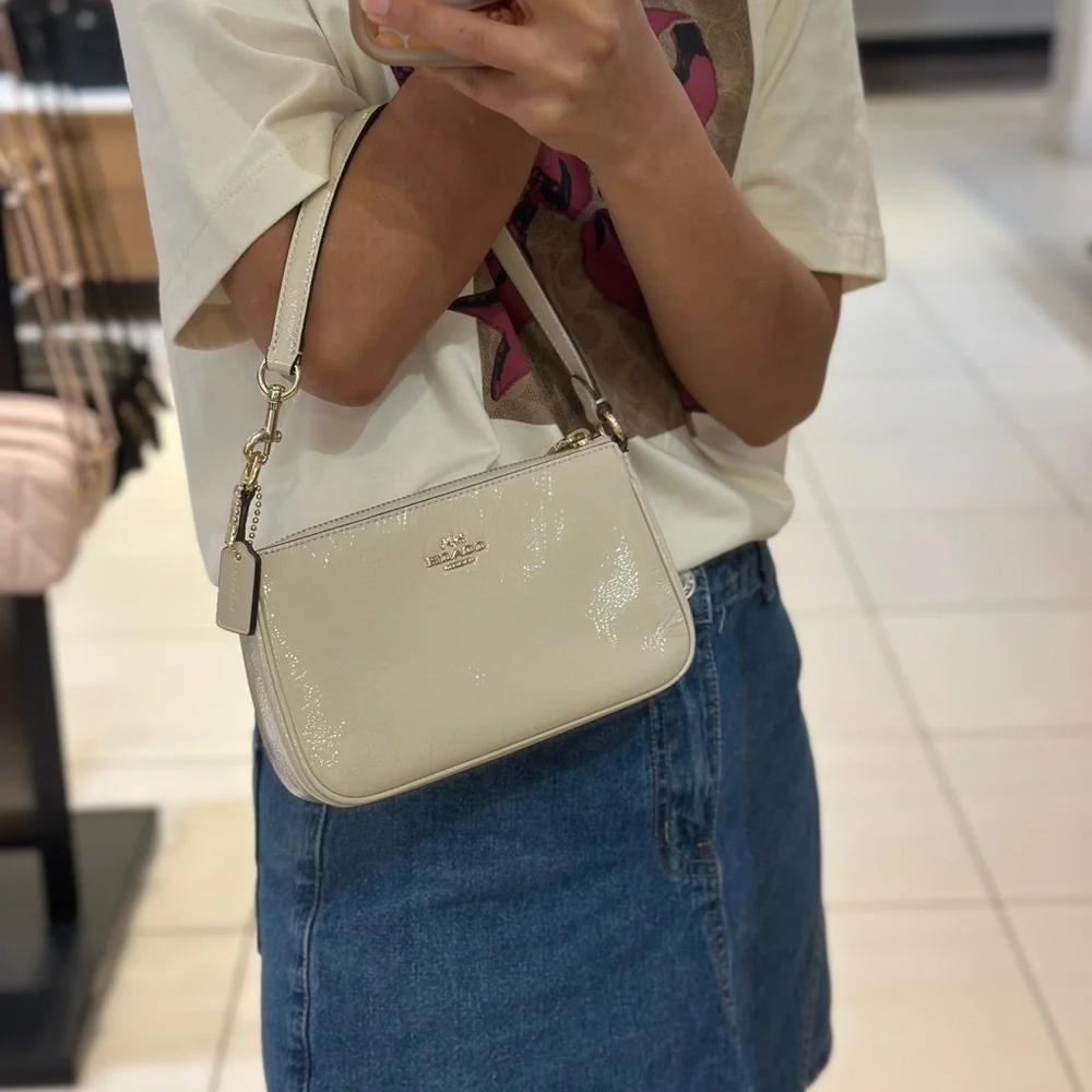 NWT Coach Leather‎ Nolita 19